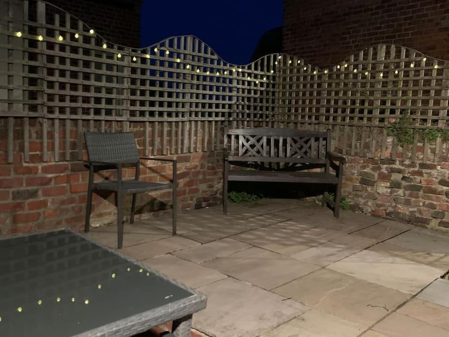 Award Winning Pet Friendly Paddock Cottage Whitby Buitenkant foto