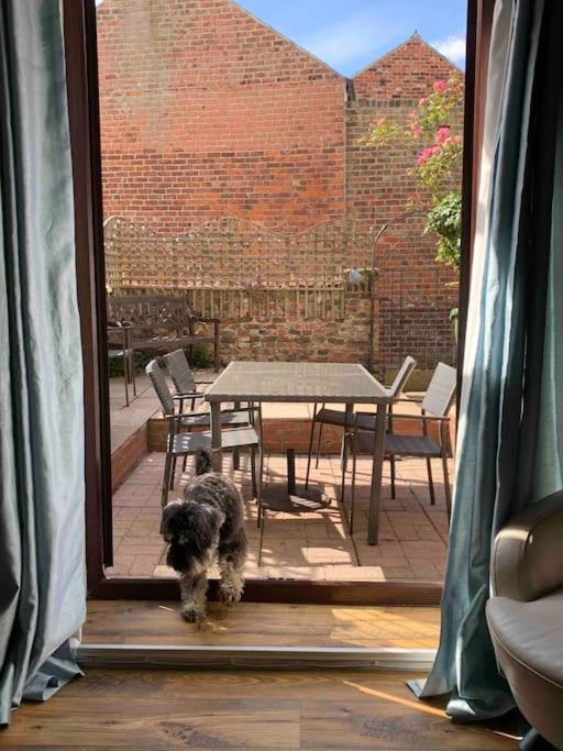 Award Winning Pet Friendly Paddock Cottage Whitby Buitenkant foto